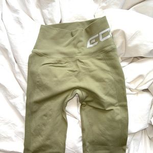 ECHT APPAREL ARISE SCRUNCH LEGGING